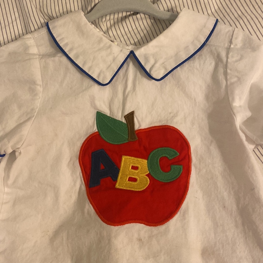 3T ABC piped collar shirt and shorts set